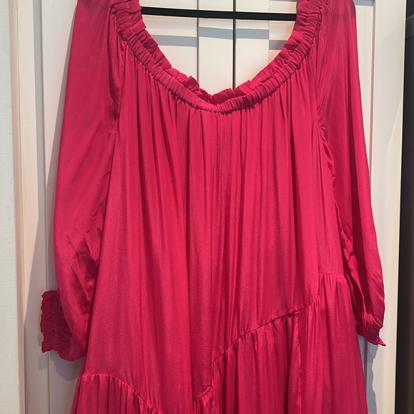 The Drop Off Shoulder Strapless Tiered Maxi Dress Beetroot Size 2X NWT - Picture 11 of 16